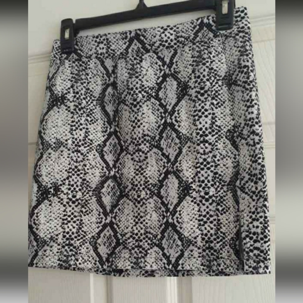 Garage mini skirt
